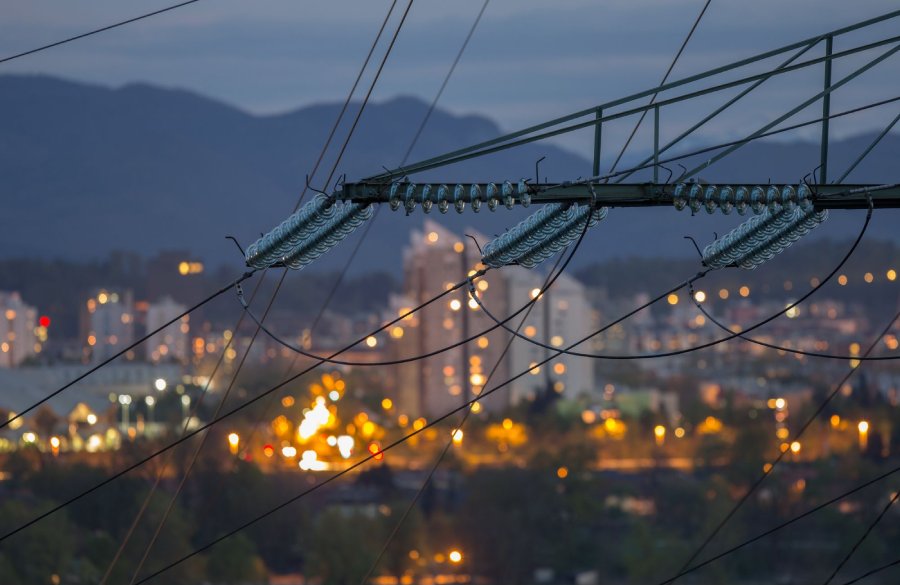 overhead power cable