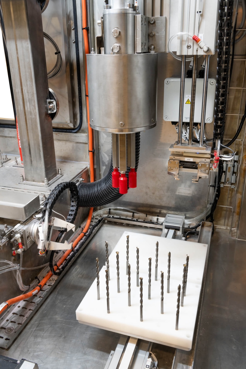 One of the robotic arms in the Oncilla automatic wet blasting machine